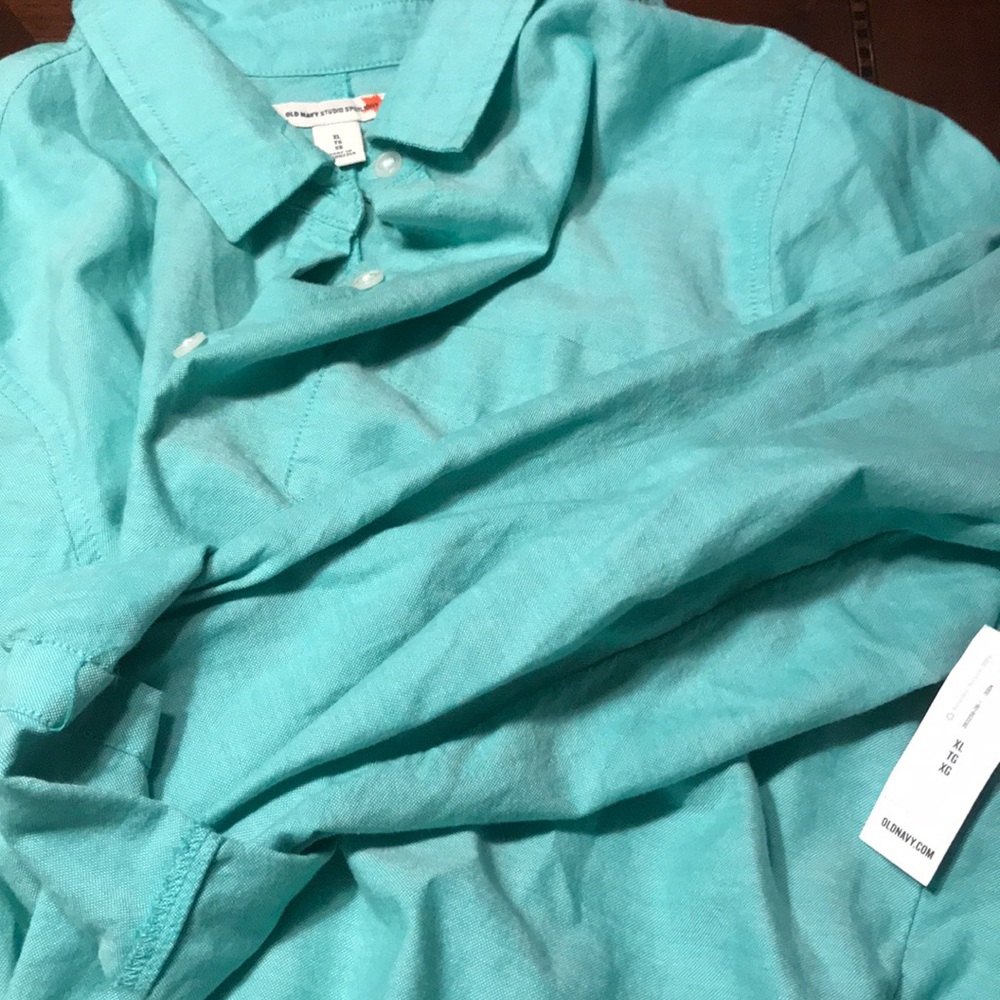 Old Navy women’s button down